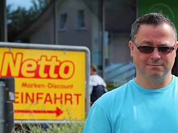 René Martin aus Windheim ist von der Maskenpflicht befreit. Grund dafür ist ein ärztliches Attest. In einem Einzelhandelsgeschäft im Landkreis Bad Kissingen hat er nun wegen des Attests Hausverbot. Foto: Johannes Schlereth