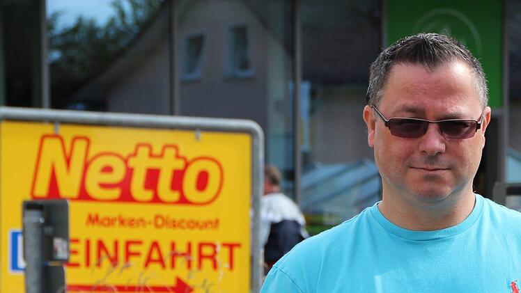 René Martin aus Windheim ist von der Maskenpflicht befreit. Grund dafür ist ein ärztliches Attest. In einem Einzelhandelsgeschäft im Landkreis Bad Kissingen hat er nun wegen des Attests Hausverbot. Foto: Johannes Schlereth