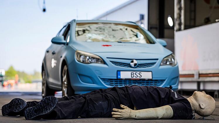 Bj&ouml;rn Steiger Stiftung mit Crashtest