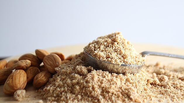 Alnatura ruft Erdmandeln zur&uuml;ck. In einigen Chargen sind Salmonellen festgestellt worden.