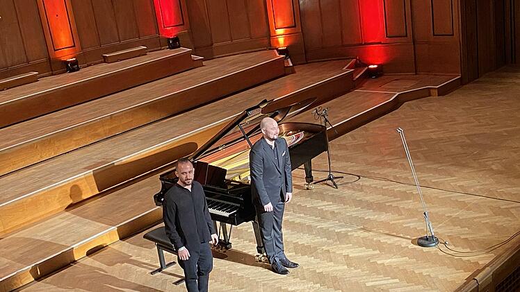 Tenor Simon Bode und Pianist Igor Levit beim Kissinger Sommer im Max-Littmann-Saal.