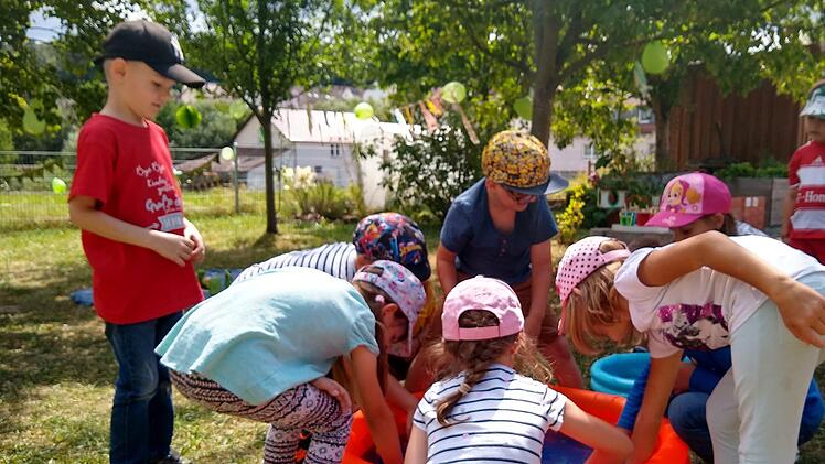 Die "Bramicher Forscherfrösche".  Foto: Marion Eckert