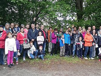 Einen erlebnisreichen Tag verbrachten drei Dutzend Flüchtlinge aus Garitz auf Einladung der Arbeiterwohlfahrt in der Rhön. Zielort war das Berghaus Rhön. Foto: Ingmar Kiesel