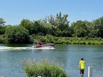 Kreis Schweinfurt: Unfall auf dem Main - Schwerverletzter aus Wasser gerettet Kreis Schweinfurt: Unfall auf dem Main - Schwerverletzter aus Wasser gerettet