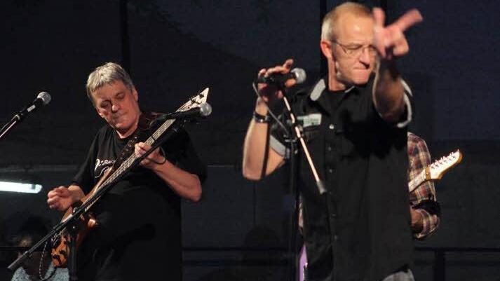 Tuff Enough beim Altstadtfest Herzogenaurach 2016 Fotos: Michael Busch