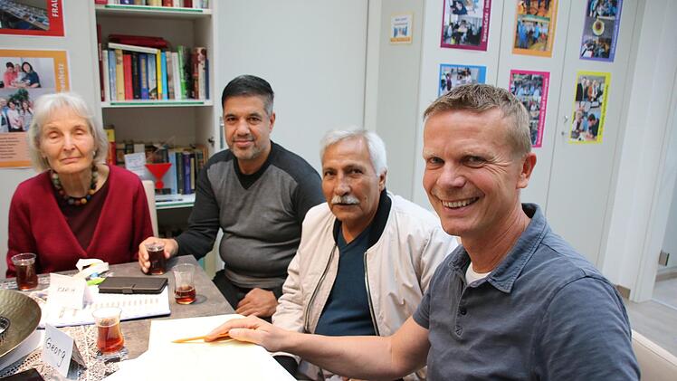 Eindrücke vom jüngsten Treffen im  Sprach-Café. Foto: Ralf Ruppert