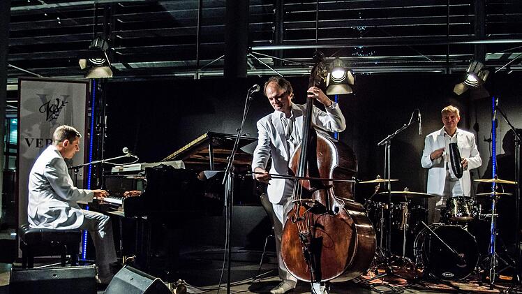 Klazz Brothers & Cuba Percussion: Impressionen vom begeistert gefeierten Coburg-Auftritt.Foto: Jochen Berger