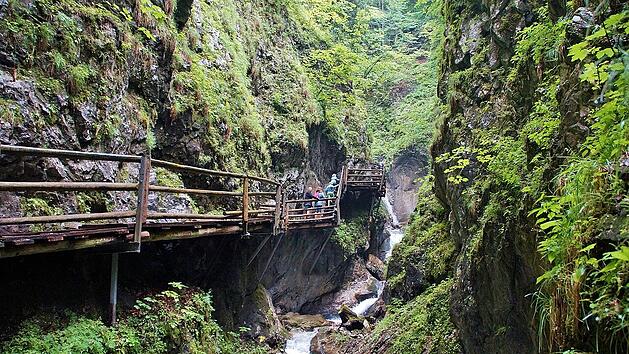 Die Aschauerklamm bei Schneizlreuth im Berchtesgadener Land ist eine ungew&ouml;hnlich liebliche Klamm.
