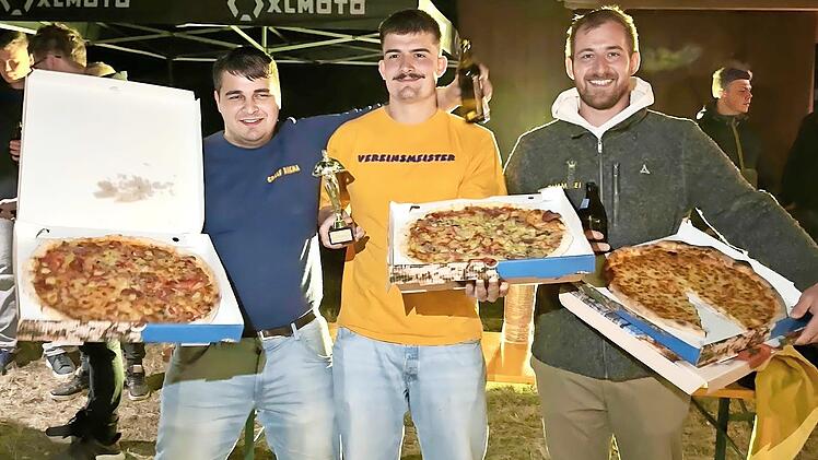 Die Siegerehrung (v. l.): Felix Wölfel, Sebastian Gebhard und Christian Maksimenko.