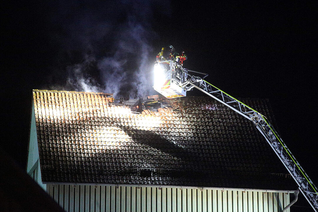 Großeinsatz in Draisendorf: Brand und Verpuffung bei Mühle – großer Schaden