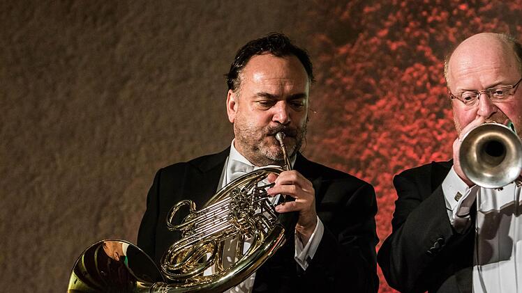 Neujahrskonzert: Das Blechbläserquintett Harmonic gastierte im Rathaussaal Rödental. Foto: Jochen Berger