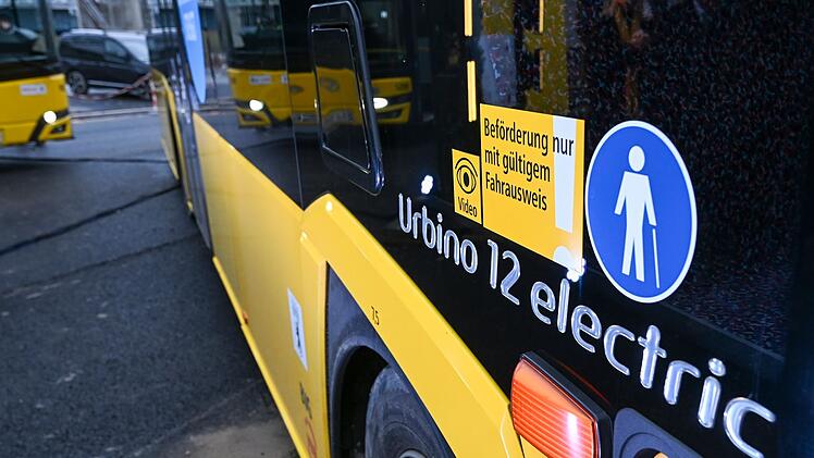 Richtfest der BVG f&uuml;r E-Bus-Betriebshof in Treptow
