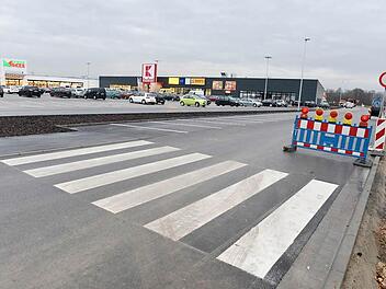 Die Erschließungsstraße hat nun einen Namen: "Bürgermeister-Wachter-Straße" wird sie heißen. Foto: Ronald RinklefDie Erschließungsstraße hat nun einen Namen: "Bürgermeister-Wachter-Straße" wird sie heißen. Foto: Ronald Rinklef