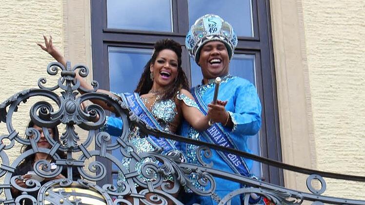 Clara Paixao und Wilson Dias Neto, Königin und König des "Carnaval do Rio de Janeiro 2015" Foto: Ulrike Nauer