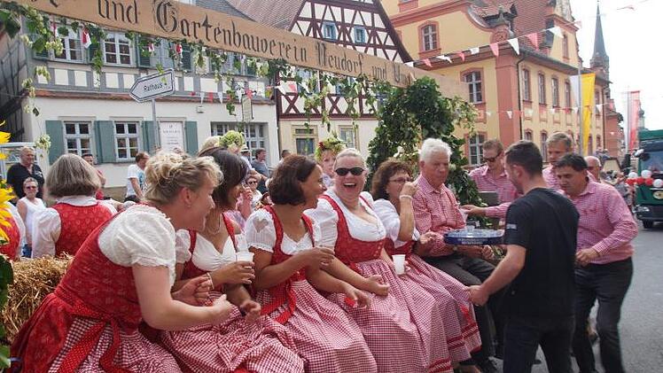 Der OGN Neudorf und Umgebung hat sein Wagen vollgeladen, voll mit schönen Frauen.