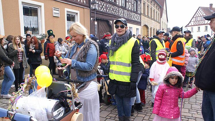 Faschingsumzug in Rattelsdorf Foto: Renate Neubecker