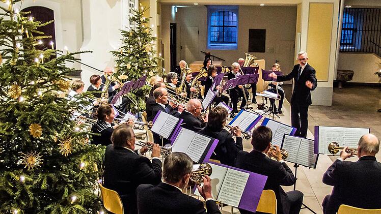 Der Posaunenchor St. Moriz spielte unter Leitung von Peter Stenglein Bläsermusik aus alter und neuer Zeit. Foto: Jochen Berger