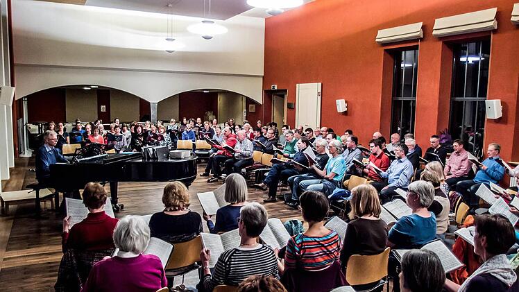 Impressionen von der Probenarbeit des Coburger BachchorsFoto: Jochen Berger