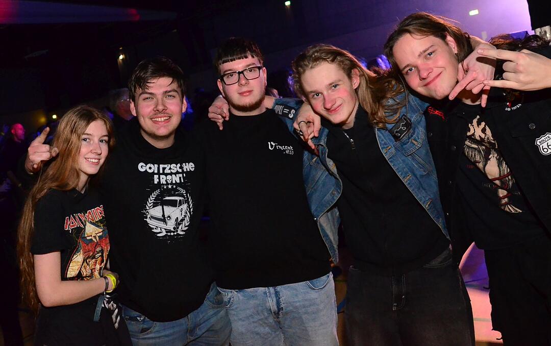 Mit ALLSTAR live auf der B&uuml;hne und Ph&auml;t J&auml;nnys H&ouml;use als Vorband!