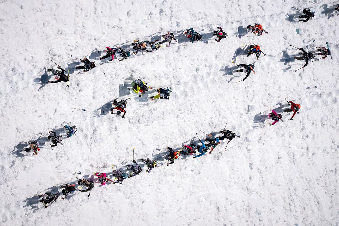 Skitourenrennen  "Patrouille des Glaciers" in den Walliser Alpen