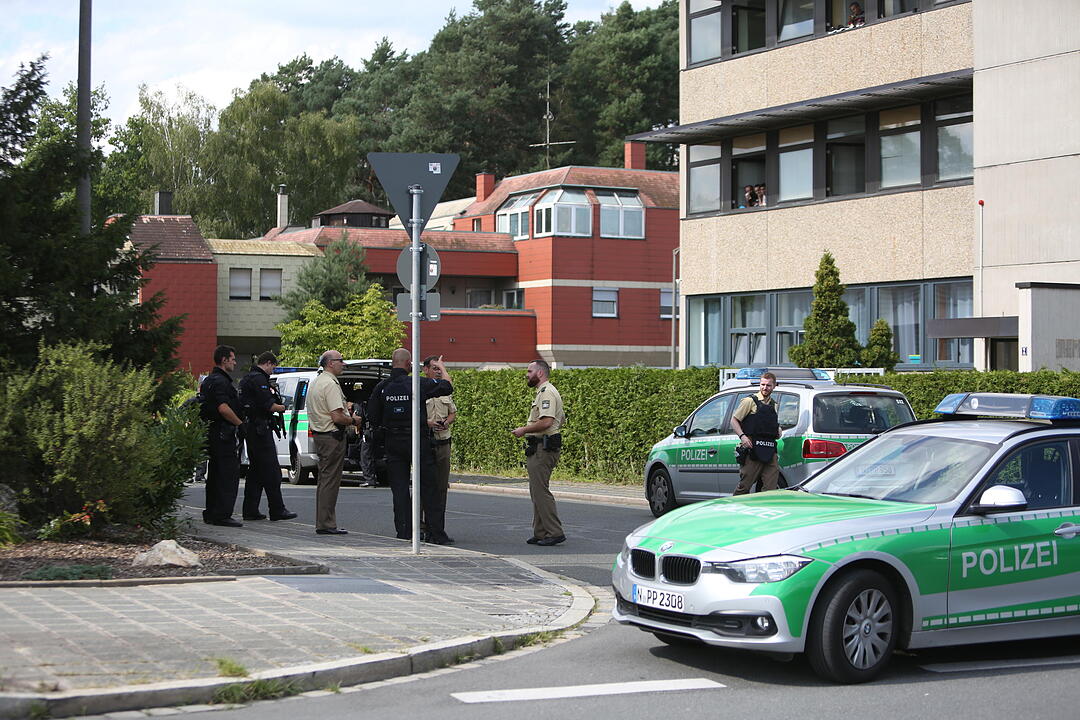 Großeinsatz Polizei in Nürnberg Langwasser