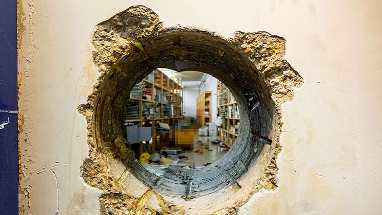 Millionen-Coup: Fotos aus Tresorraum