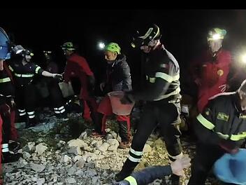 H&ouml;hlenforscher auf Sardinien nach 27 Stunden gerettet