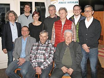 Der neu gewählte Vorstand mit Drittem Bürgermeister Winfried Weinbeer ( von links): Stefan Hofmann, Gernot Brand, Sebastian Herter, Daniela Günther, Rolf Herter, Klaus Tremel, Edi Meixner, Winfried Weinbeer, Fabian Leppert und Jürgen Achtmann Foto: privat