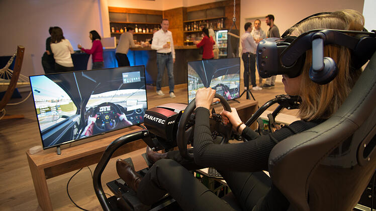 Die Racing-Action „Project Cars 2“ verspricht Nervenkitzel vor atemberaubenden Kulissen. Foto: Pixels Virtual Reality