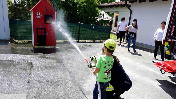 Zielspritzen mit der Feuerwehr