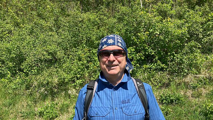Andreas Kauderer (64) aus Hanau wägt je nach Fahrt zwischen Auto und Zug ab. Foto: Charlotte Wittnebel-Schmitz