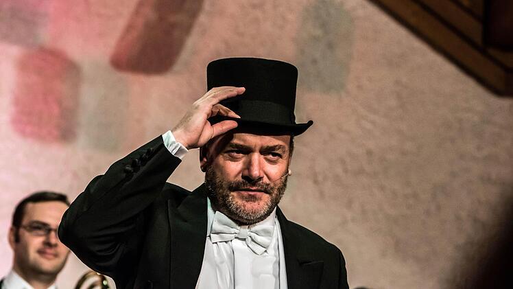 Harmonic Brass begeistert beim Neujahrskonzer im Rathaussaal Rödental.Foto: Jochen Berger