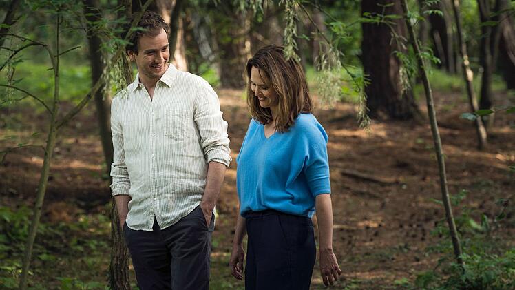 Julia (Emily Cox) und ihr Exmann Jan (Jan Krauter) lieben sich noch immer. K&ouml;nnen sie noch einmal von vorne anfangen?