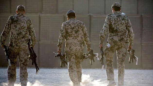 Missst&auml;nde in Afghanistan meldet ein ehemaliger KSK-Offizier der Bundeswehr. Foto: M. Kappeler, dpa