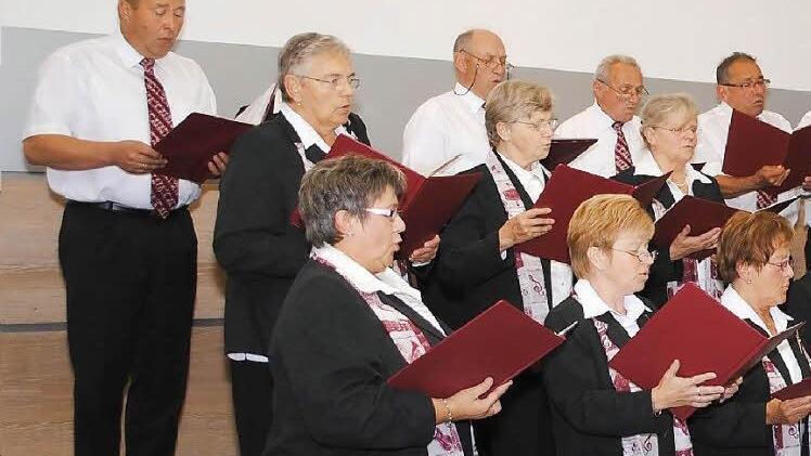 Mal kirchlich, mal modern. Das Repertoire des Gesangsvereins ist groß. Und die Freude am Singen auch. Fotos: Tom Müller