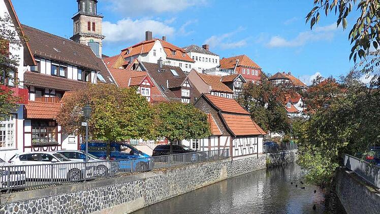 Auch die Fachwerkstadt Lauterbach lädt zu einer Besichtigung ein. Foto: djd/Deutsche Fachwerkstraße/Stadt Lauterbach