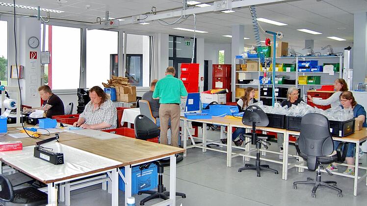 Bald wird im Obergeschoss des RAW-Gebäudes so gearbeitet wie hier im Erdgeschoss. Foto: Sigismund von Dobschütz