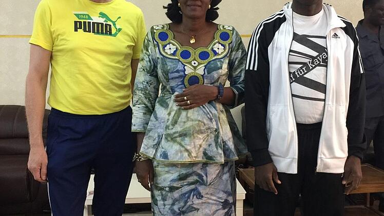 Bürgermeister Boukaré Ouedraogo ist besorgt: Die Zahl der Flüchtlinge werde weiter steigen. Unser Foto zeigt ihn im T-Shirt zum "Lauf für Kaya".  Foto: Stadt Herzogenaurach