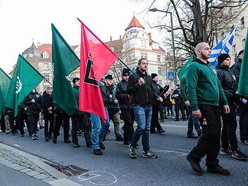 Die Neonaz-Partei "Der dritte Weg" demonstrierte am 15. Februar in Bamberg. Mit dabei war auch ein Kandidat der Freien Liste Scheßlitz. Foto: Matthias Hoch