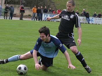 Immer wieder fielen beim TV Ebern wichtige Stützen aus. Auch auf Andreas Liebermann (hinten) mussten die Eberner phasenweise verzichten.