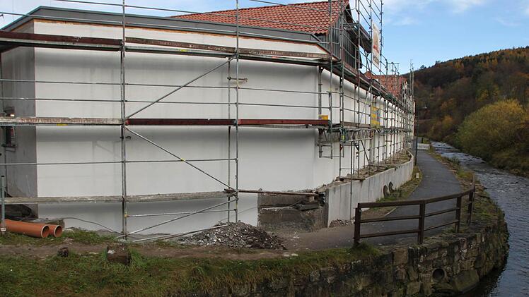 Der Radweg muss erst noch wieder hergestellt werden.