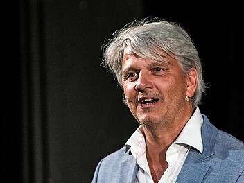 Was wird aus Schauspieldirektor Matthias Straub?