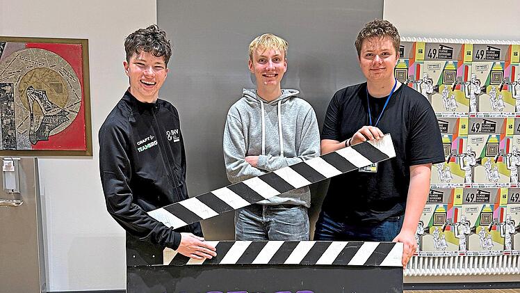 Ferdinand Diegelmann, Johannes Markart und Tizian Beck vom Br&uuml;ckenauer Gymnasium. Heiko Berner