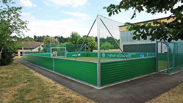 Das Spielfeld sorgt in der Gemeinde Pinzberg derzeit für einigen Diskussionsstoff.  Foto: Galster