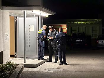 Polizeieinsatz nach Betrugsfall: USK st&uuml;rmt Geb&auml;ude
