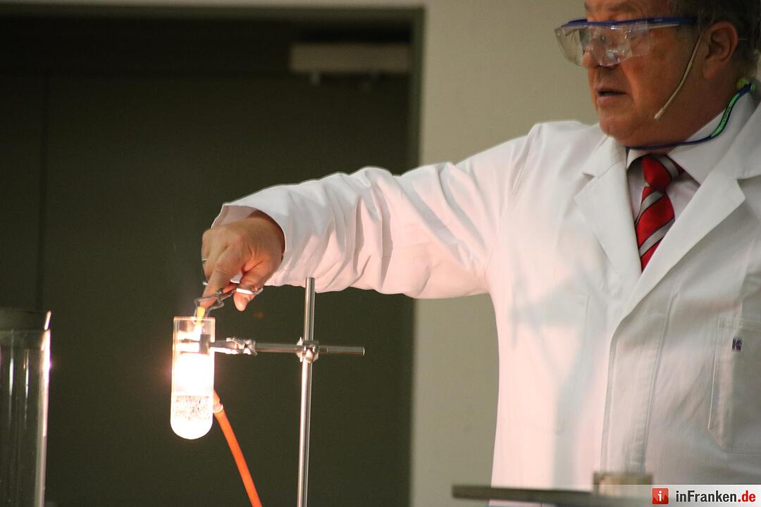 Vortrag Brände und Explosionen an der Uni Bayreuth