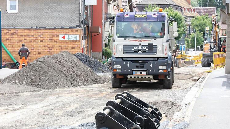 In der Ortsdurchfahrt von Mitwitz wird gebaut.  Foto: Friedwald Schedel
