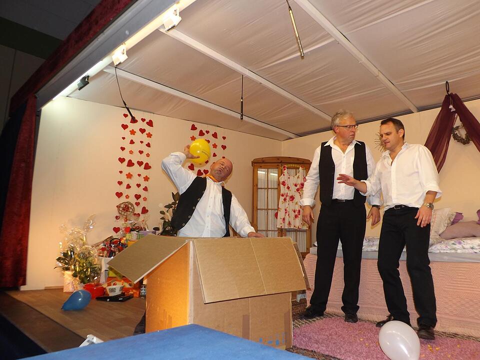 07.11.2016 Theatergruppe Gerach spielt >Die Nacht der Nächte!<