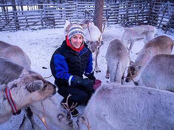 Hannah Emde reist in der neuen Folge von "Terra X" nach Finnland. Zwischen Temperaturen von bis zu minus 30 Grad und dem F&uuml;ttern von Rentieren sucht sie nach einer Antwort auf die Frage, weshalb die Menschen dort als besonders gl&uuml;cklich gelten.