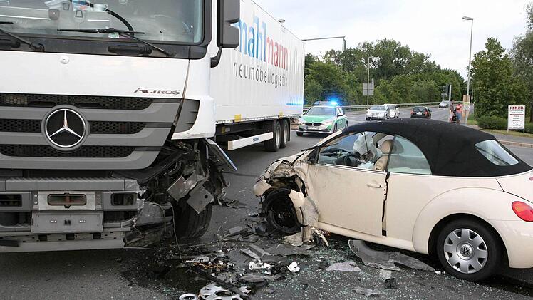 Die Unfallstelle in der Mainau. Foto: Stefan Johannes